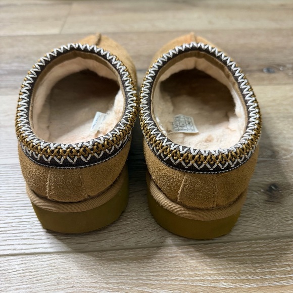 Ugg Tasman brown slipper - Picture 4 of 9